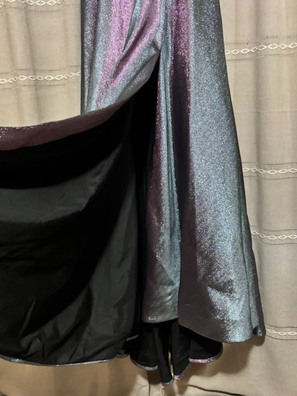 JVN by Jovani Iridescent Metallic A Line Prom Formal Gown Dress Size 10 - Picture 5 of 7